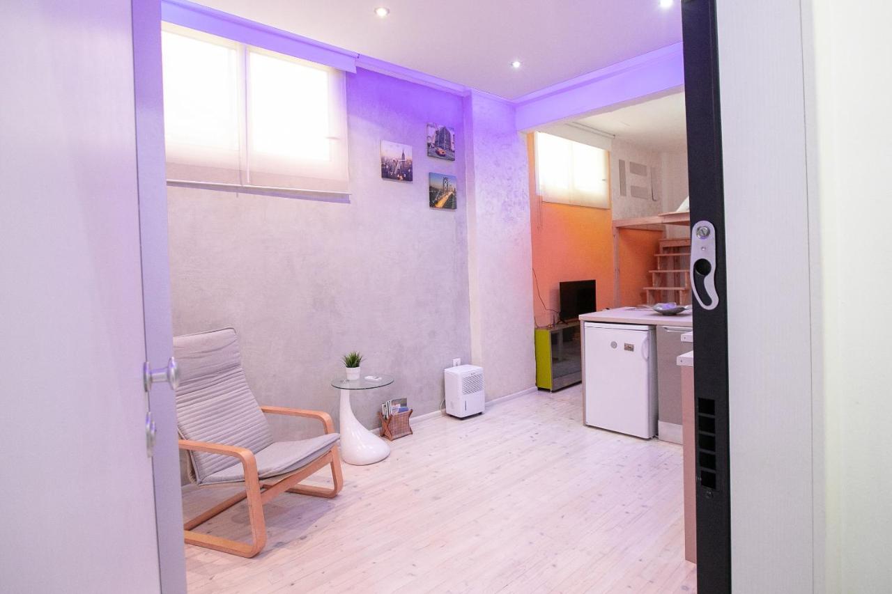 テッサロニキOrange And Blue Studio Downtown 5 Min From White Towerアパートメント エクステリア 写真